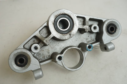 Höger sida på Gaffelkrona från en BMW R 1200 R -2007 motorcykel.