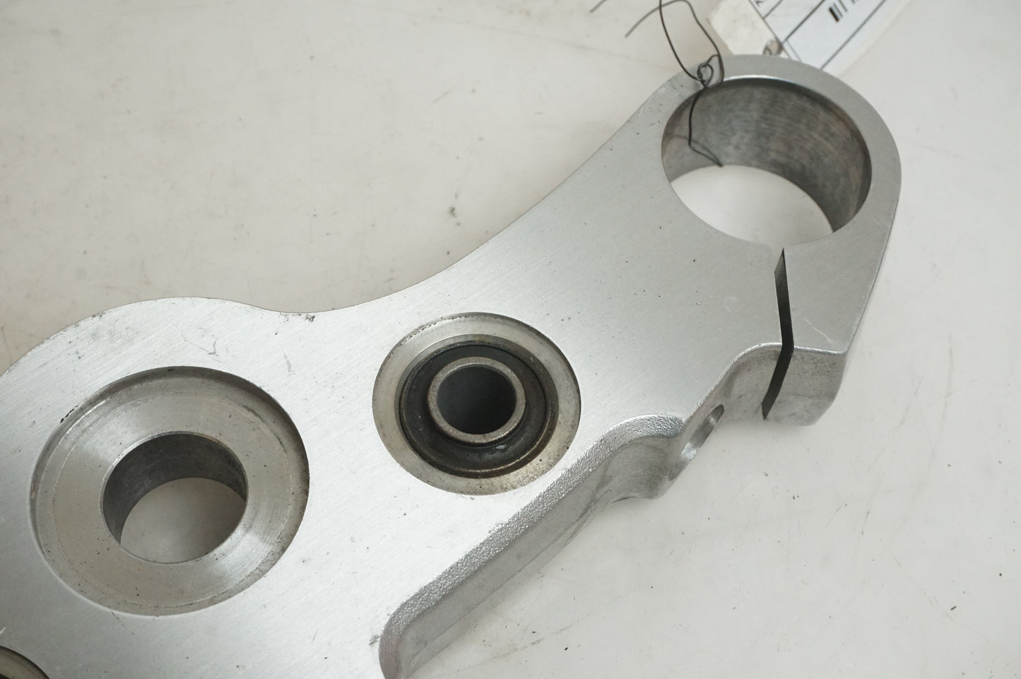 Höger sida på Gaffelkrona från en Kawasaki VN 1700 Classic Tourer -2009 motorcykel.