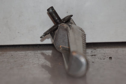 Vänster sida på Fotpinne från en Honda VTR 1000 F -1997 motorcykel.