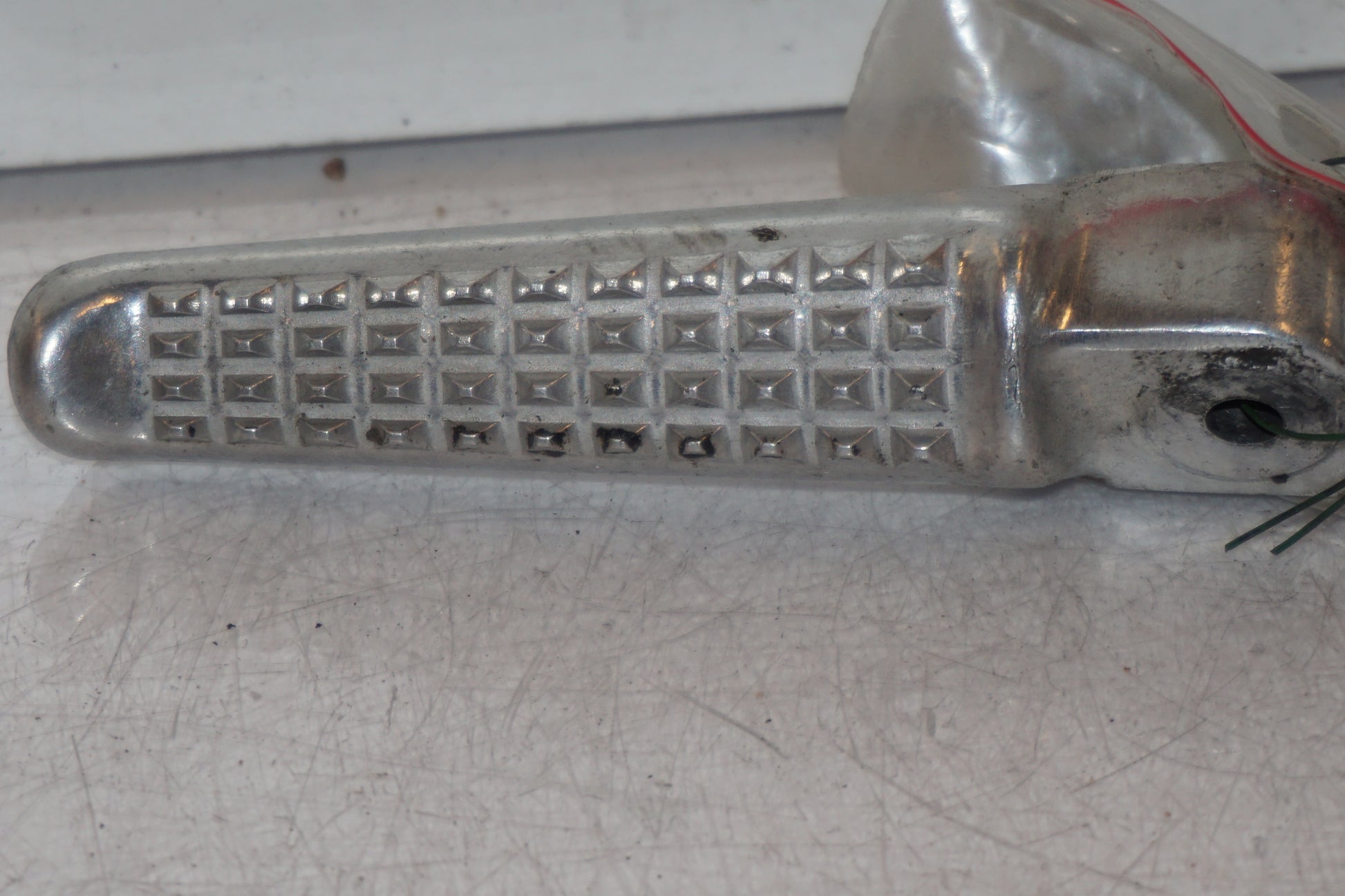 Framsidan på Fotpinne från en Honda CBR 1100 XX -1998 motorcykel.