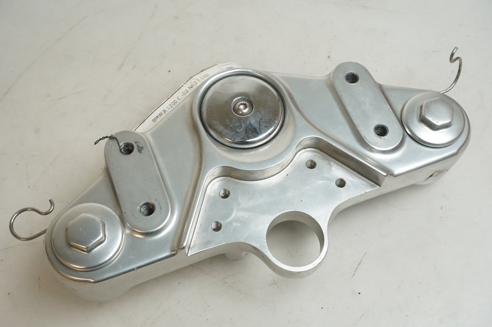 Framsidan på Gaffelkrona från en BMW R 1200 C -2002 motorcykel.