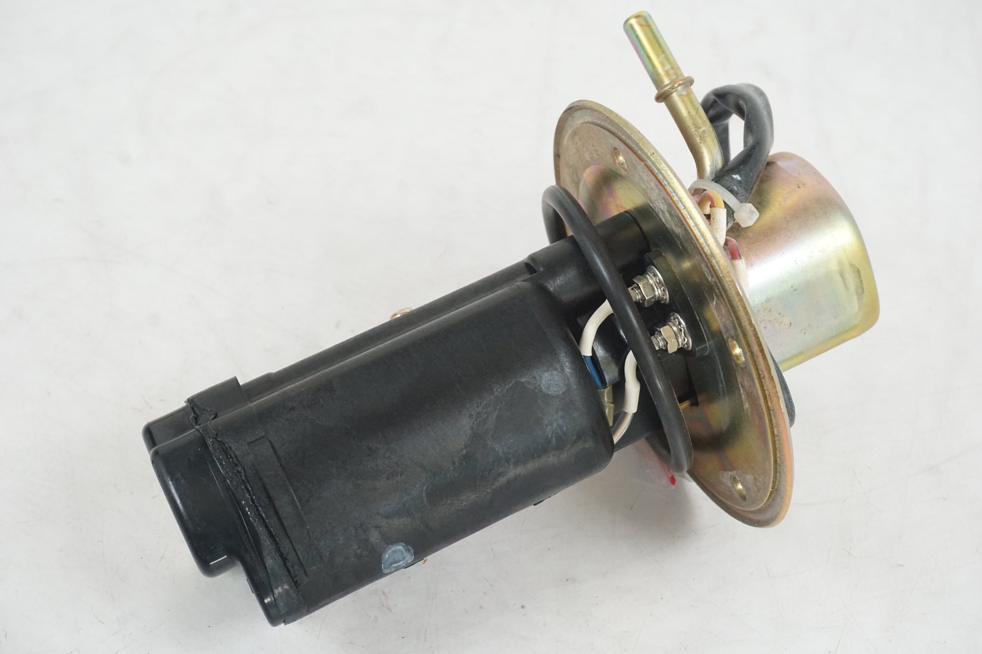 Baksidan på Bensinpump insprut från en Suzuki GSX-R 600 -2004 motorcykel.