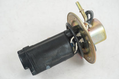 Baksidan på Bensinpump insprut från en Suzuki GSX-R 600 -2004 motorcykel.