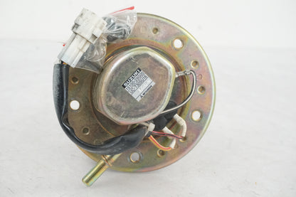 Vänster sida på Bensinpump insprut från en Suzuki GSX-R 600 -2004 motorcykel.