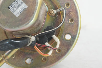 Snett uppifrån på Bensinpump insprut från en Suzuki GSX-R 600 -2004 motorcykel.