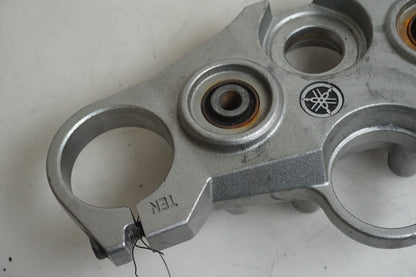 Baksidan på Gaffelkrona från en Yamaha FZ1-SA -2008 motorcykel.