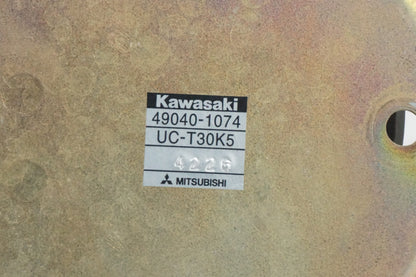 Höger sida på Bensinpump insprut från en Suzuki VZ 1600 -2004 motorcykel.