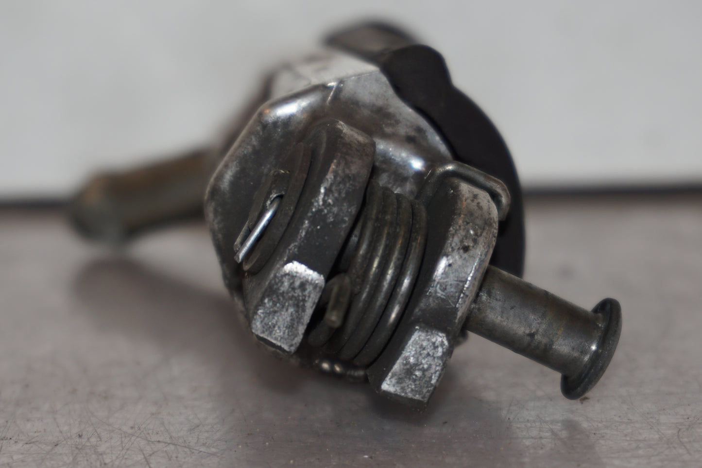 Snett uppifrån på Fotpinne från en Honda VTR 1000 F -1997 motorcykel.