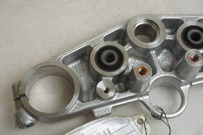 Vänster sida på Gaffelkrona från en Suzuki GSX 1400 -2003 motorcykel.