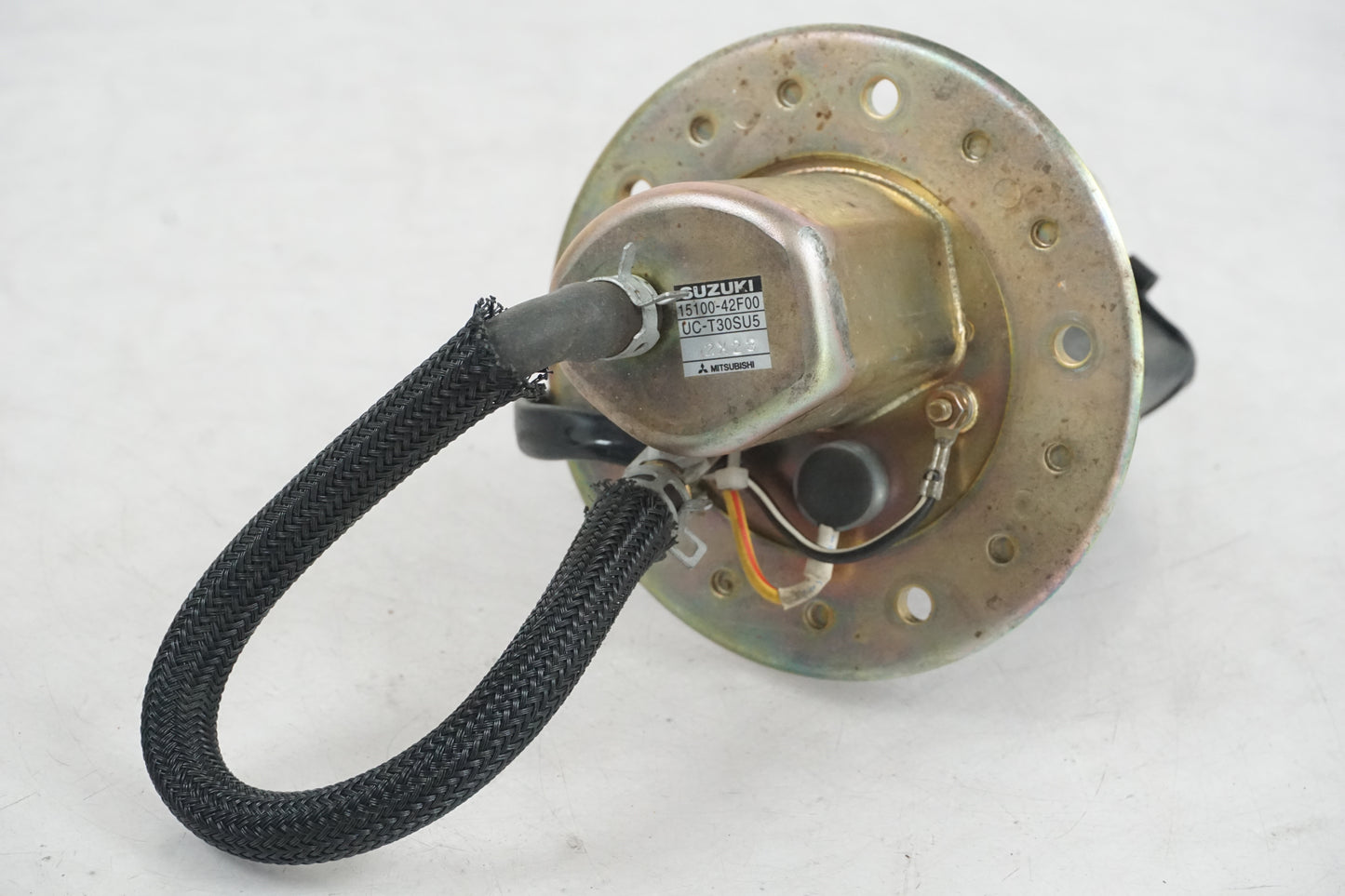 Snett uppifrån på Bensinpump insprut från en Suzuki GSX 1400 -2003 motorcykel.