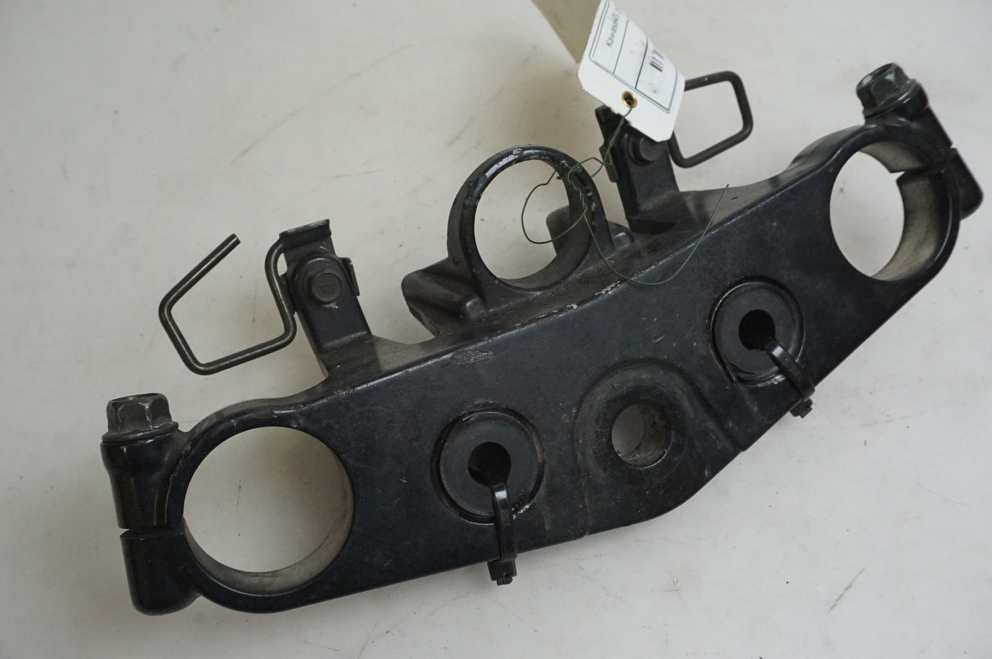 Framsidan på Gaffelkrona från en Kawasaki ZR-X 1200 S -2001 motorcykel.