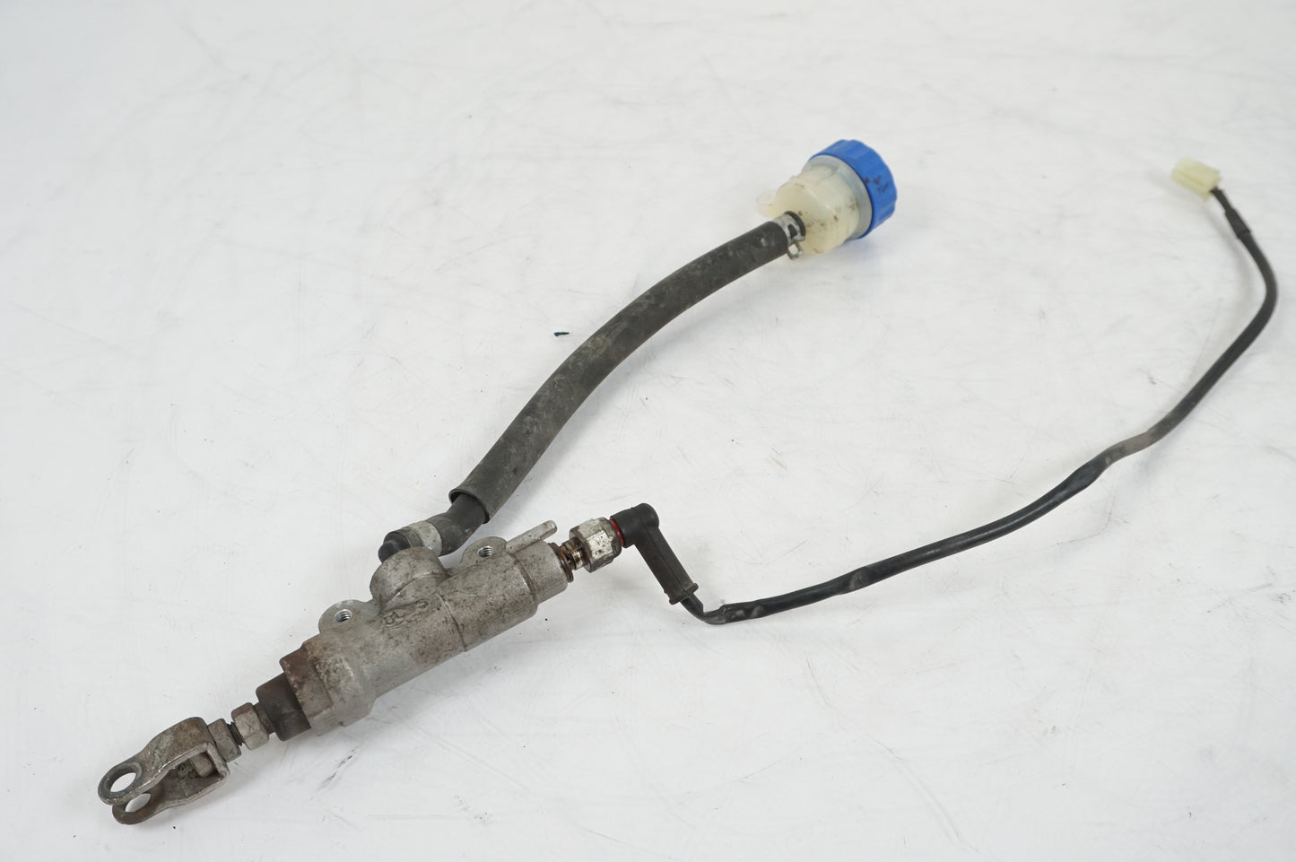 brake master cylinder