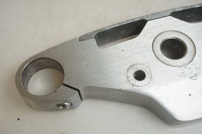 Baksidan på Gaffelkrona från en Kawasaki VN 1500 Classic Tourer -2003 motorcykel.