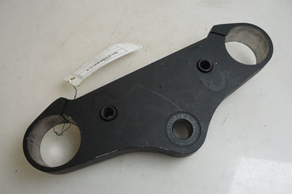 Framsidan på Gaffelkrona från en Suzuki M 1800 -2009 motorcykel.