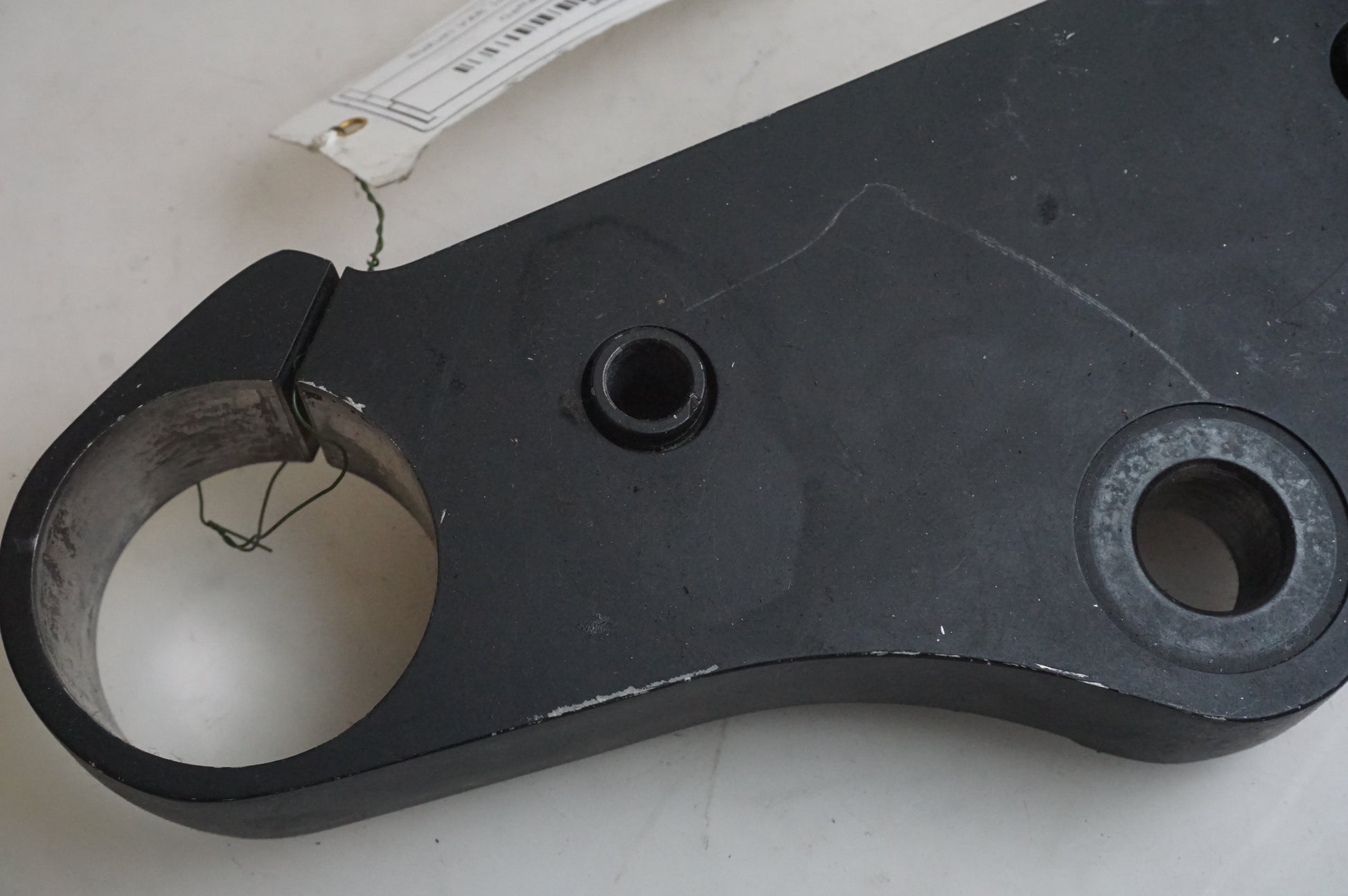 Baksidan på Gaffelkrona från en Suzuki M 1800 -2009 motorcykel.