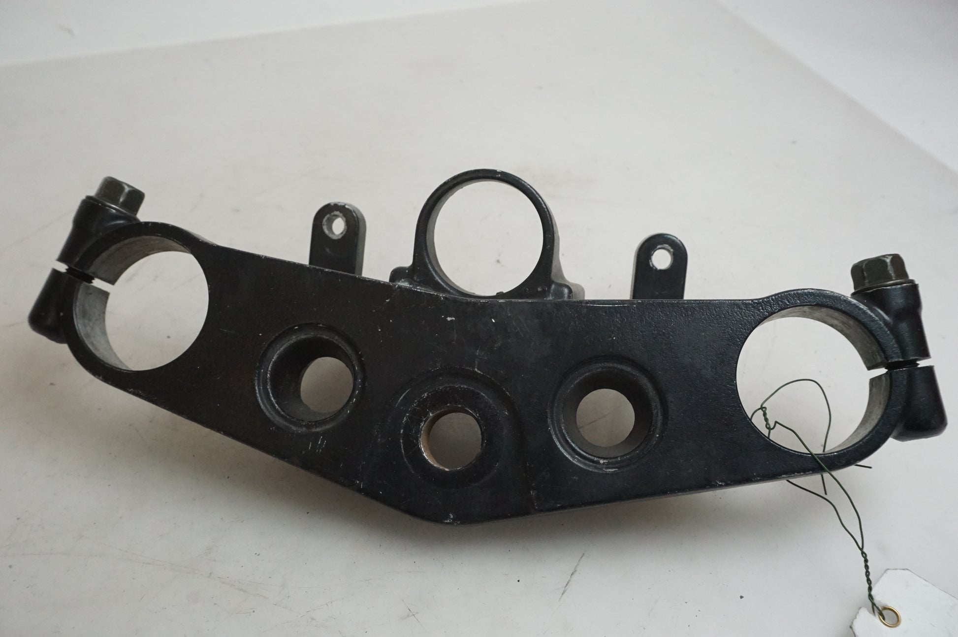 Framsidan på Gaffelkrona från en Kawasaki ZRX 1100 -1997 motorcykel.