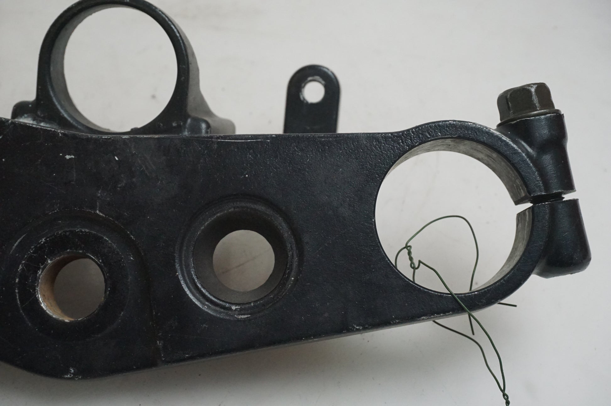 Baksidan på Gaffelkrona från en Kawasaki ZRX 1100 -1997 motorcykel.