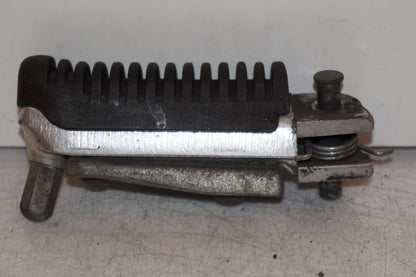 Baksidan på Fotpinne från en Suzuki GSX 1300 R -2000 motorcykel.