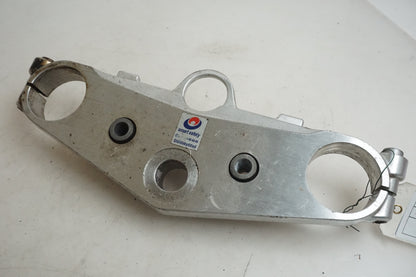 Framsidan på Gaffelkrona från en Suzuki GSX 1400 -2003 motorcykel.