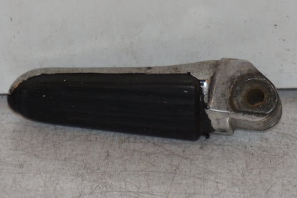 Framsidan på Fotpinne från en Suzuki GSX 1300 R -2000 motorcykel.