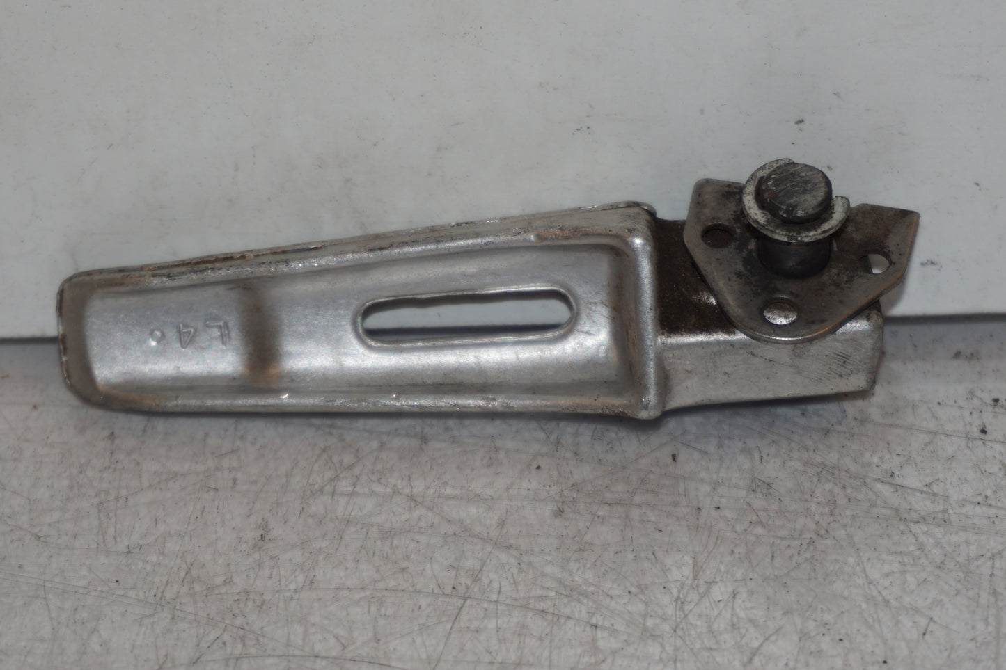 Baksidan på Fotpinne från en Suzuki GSX 1300 BK -2008 motorcykel.