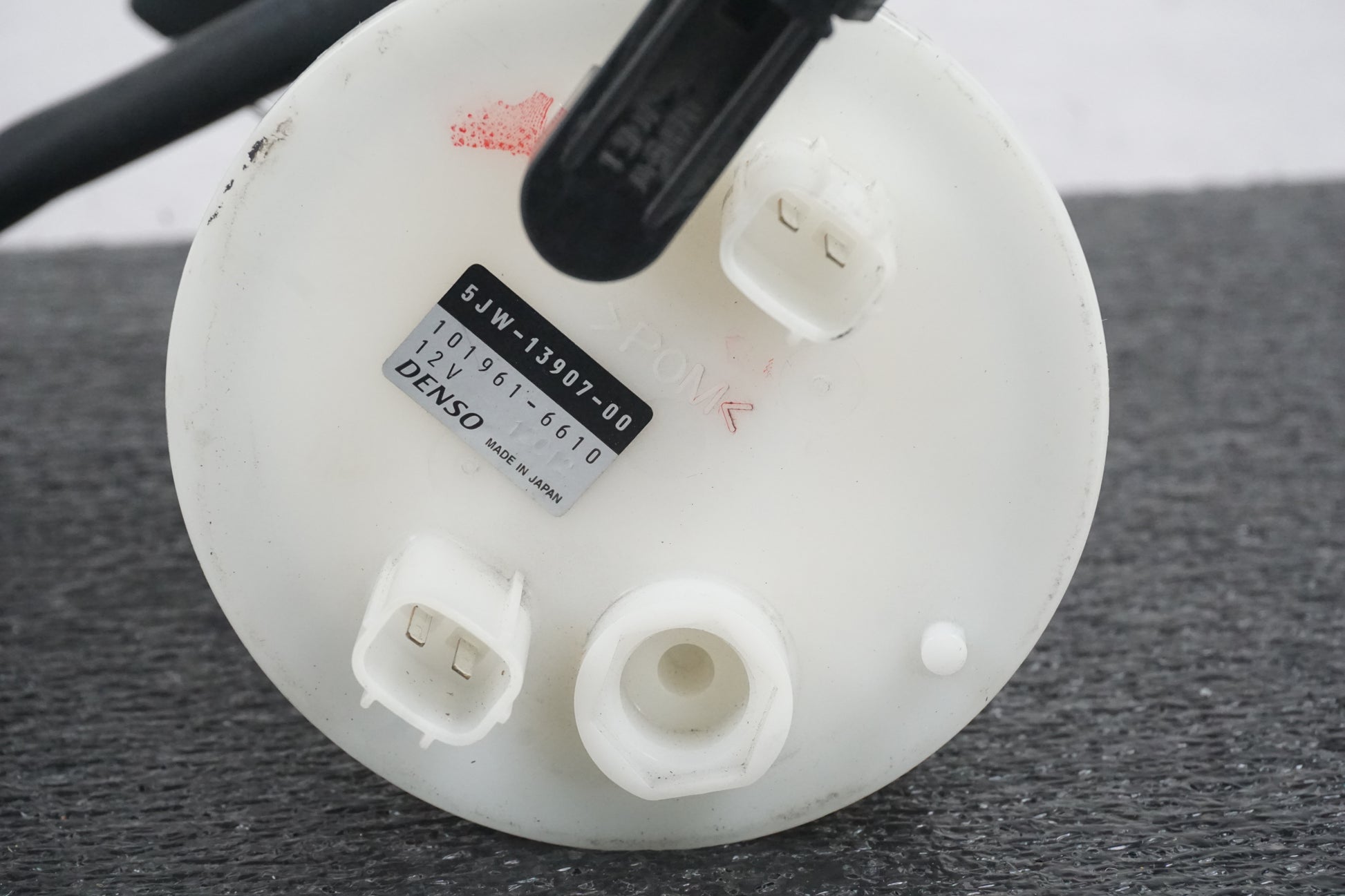 Extrabild2 på Bensinpump insprut från en Yamaha FJR 1300 -2002 motorcykel.