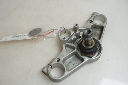 Vänster sida på Gaffelkrona från en BMW K 1200 RS -2003 motorcykel.