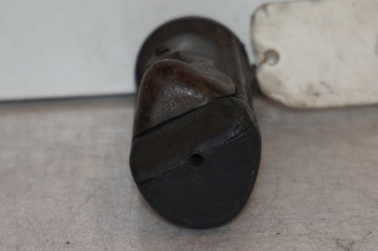 Vänster sida på Fotpinne från en Honda CB 650 -1980 motorcykel.