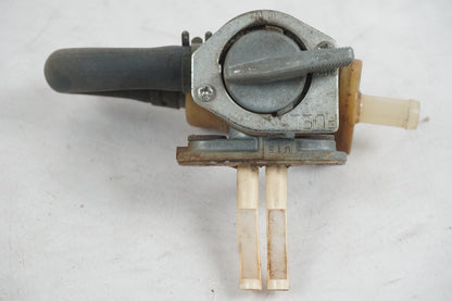 Snett uppifrån på Bensinkran från en Yamaha YZF R6 -2001 motorcykel.