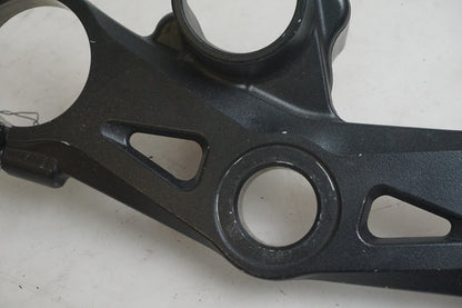 Baksidan på Gaffelkrona från en Kawasaki ZX-10R -2005 motorcykel.