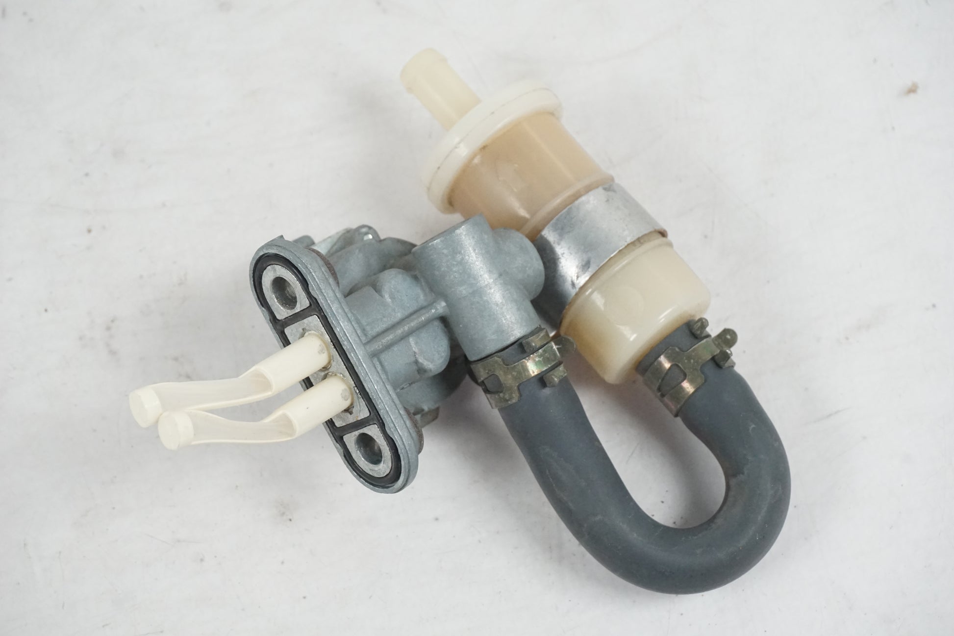 Snett uppifrån på Bensinkran från en Yamaha YZF R6 -2000 motorcykel.