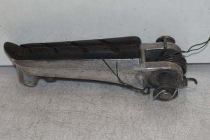 Baksidan på Fotpinne från en Honda CBR 1100 XX -2001 motorcykel.