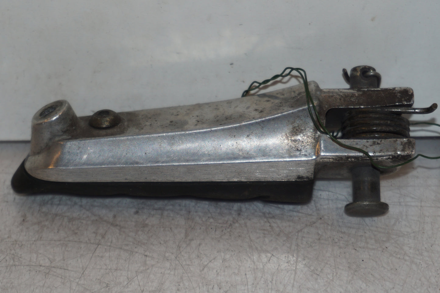 Höger sida på Fotpinne från en Honda CBR 1100 XX -2001 motorcykel.