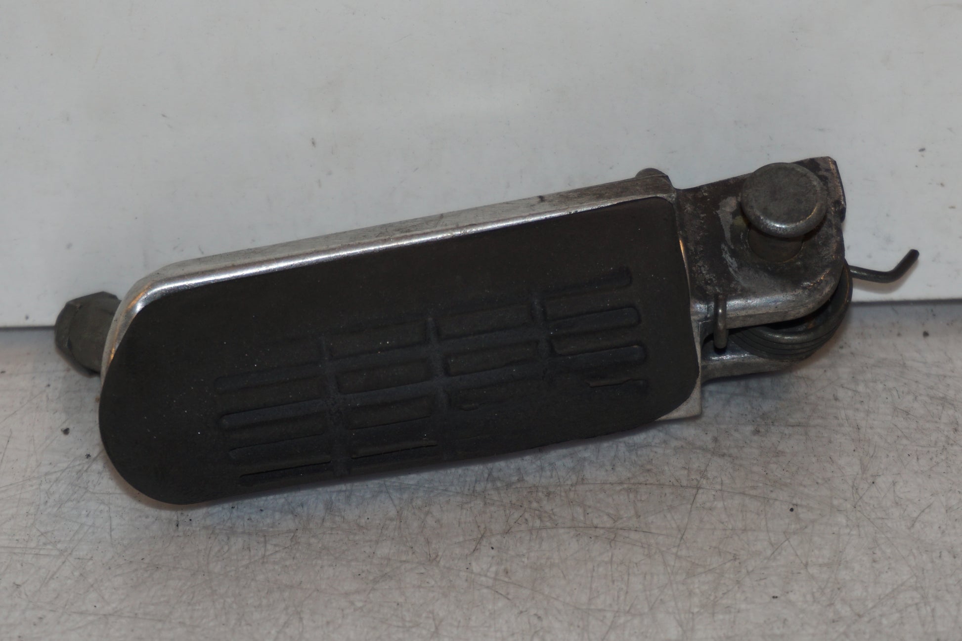 Framsidan på Fotpinne från en Honda VTR 1000 F -1997 motorcykel.