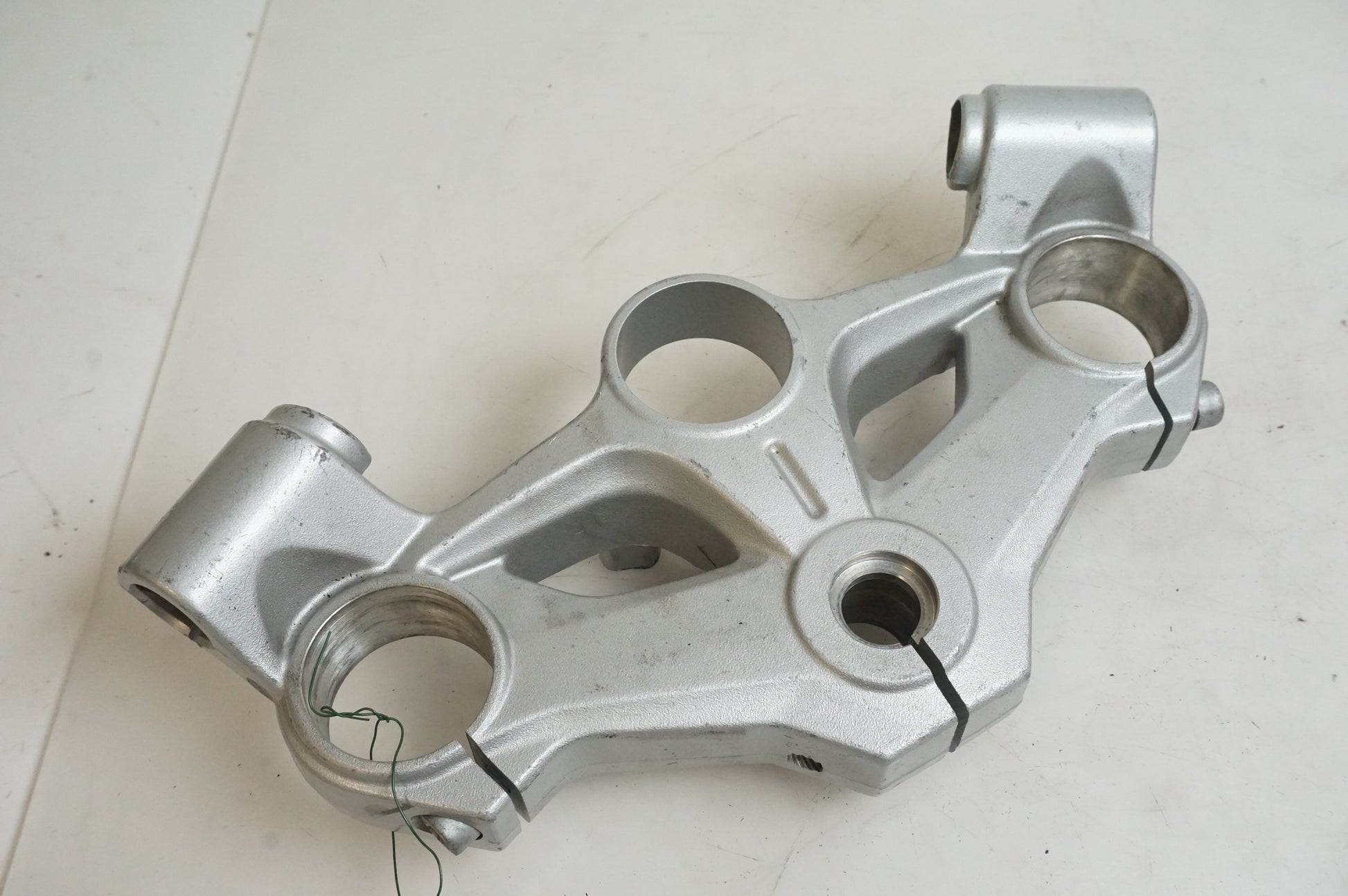 Framsidan på Gaffelkrona från en BMW F 800 S -2007 motorcykel.