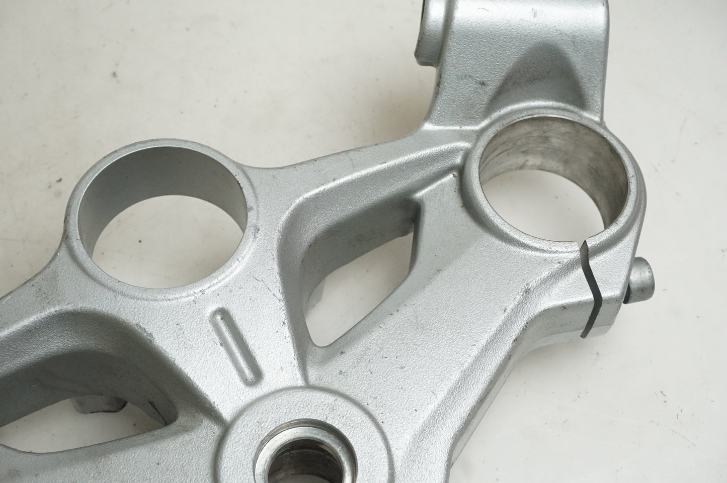 Höger sida på Gaffelkrona från en BMW F 800 S -2007 motorcykel.