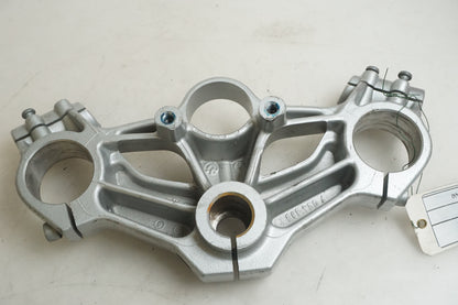 Vänster sida på Gaffelkrona från en BMW F 800 S -2007 motorcykel.