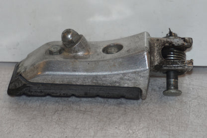 Vänster sida på Fotpinne från en Honda CTX 1300 -2014 motorcykel.