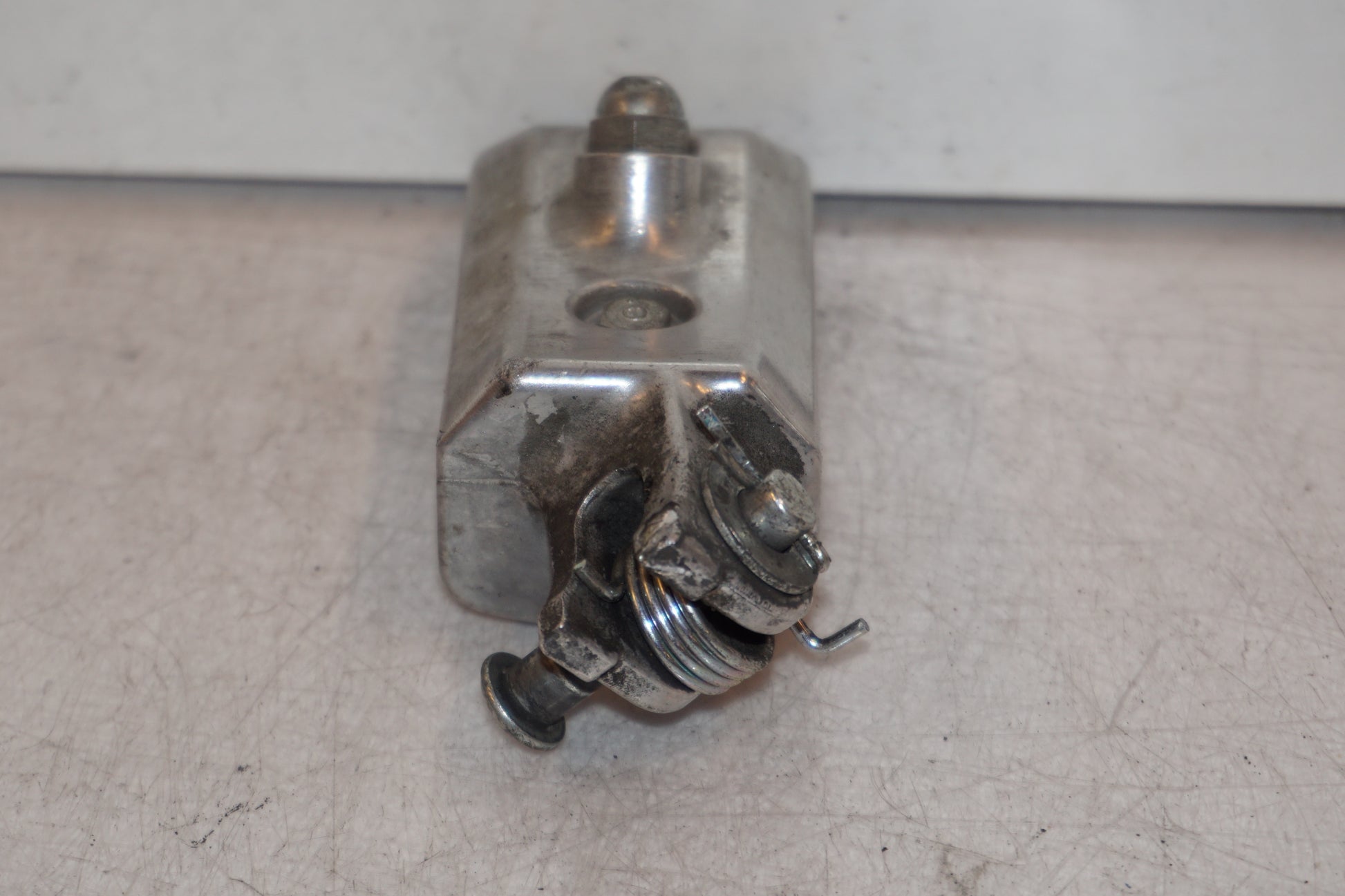 Snett nerifrån på Fotpinne från en Honda CTX 1300 -2014 motorcykel.