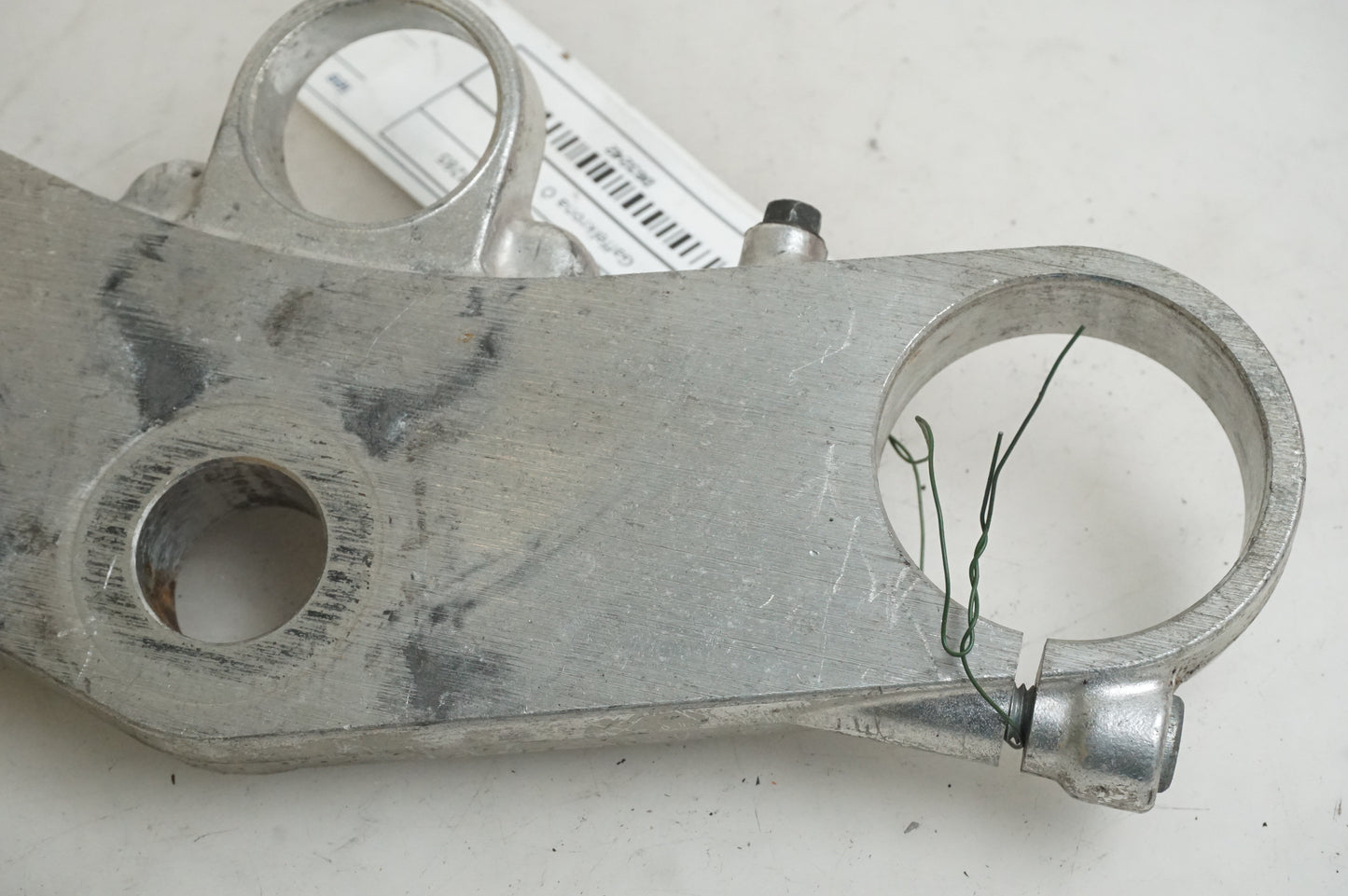 Baksidan på Gaffelkrona från en Kawasaki ZXR 400 -1993 motorcykel.