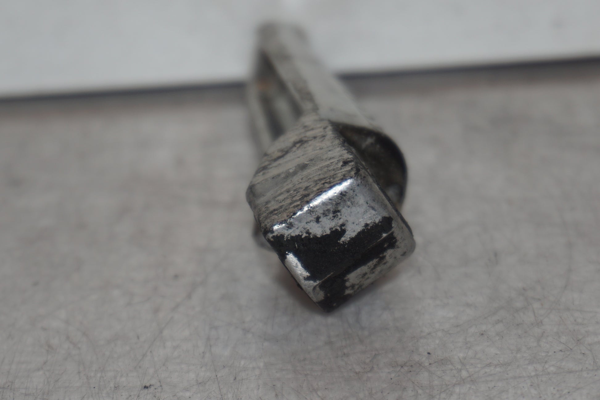 Snett uppifrån på Fotpinne från en Honda VFR 800 -2008 motorcykel.