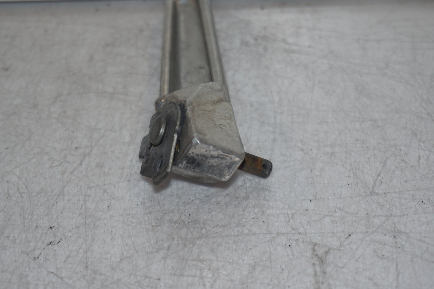 Snett uppifrån på Fotpinne från en Honda VTR 1000 F -1997 motorcykel.