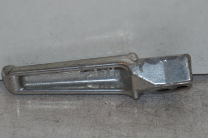 Baksidan på Fotpinne från en Honda CBR 1100 XX -2000 motorcykel.