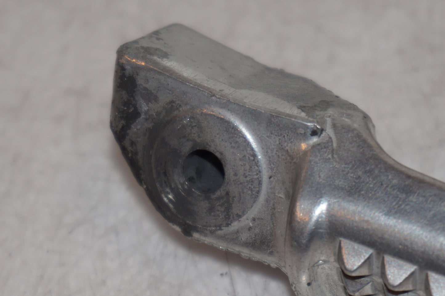 Extrabild1 på Fotpinne från en Honda CBR 1100 XX -2000 motorcykel.