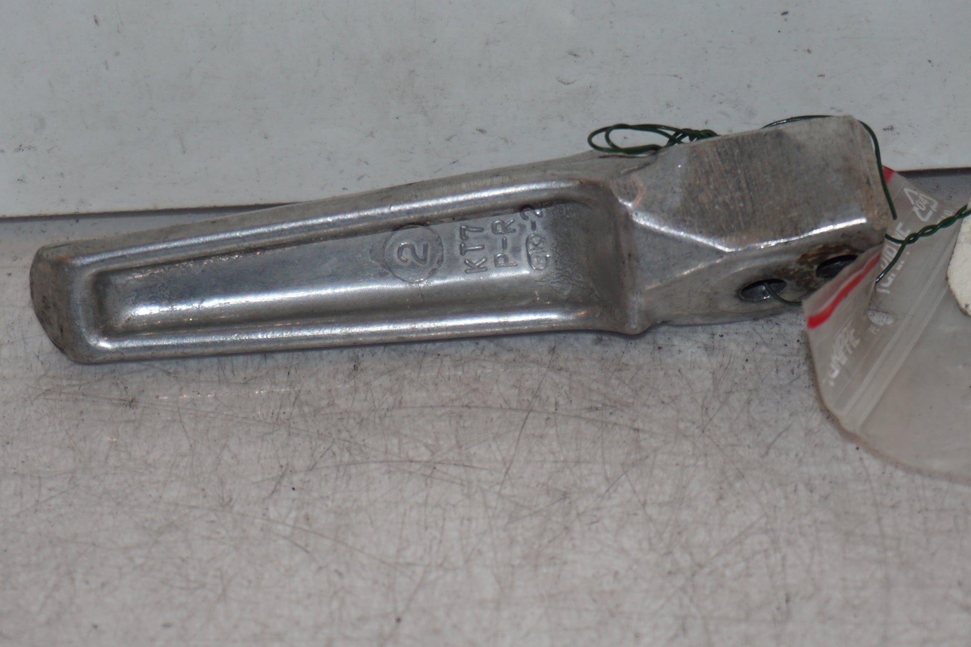 Baksidan på Fotpinne från en Honda CBR 1100 XX -1997 motorcykel.