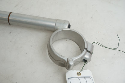 Höger sida på Styre från en Suzuki GSX-R 750 -2009 motorcykel.