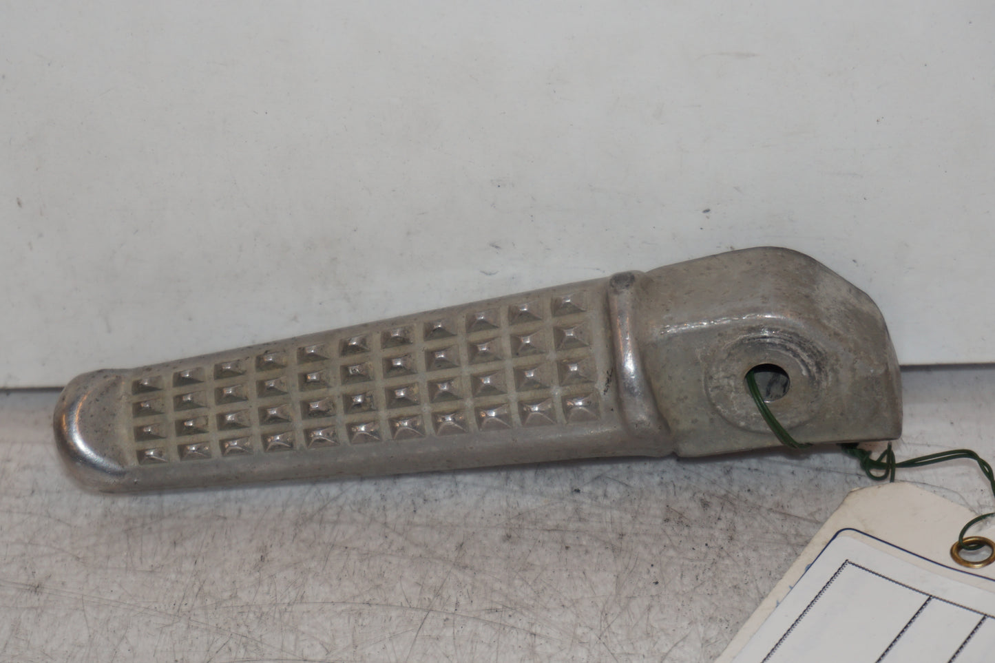 Framsidan på Fotpinne från en Honda CBR 1100 XX -1999 motorcykel.