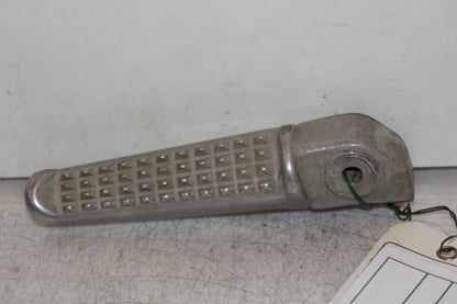 Framsidan på Fotpinne från en Honda CBR 1100 XX -1999 motorcykel.