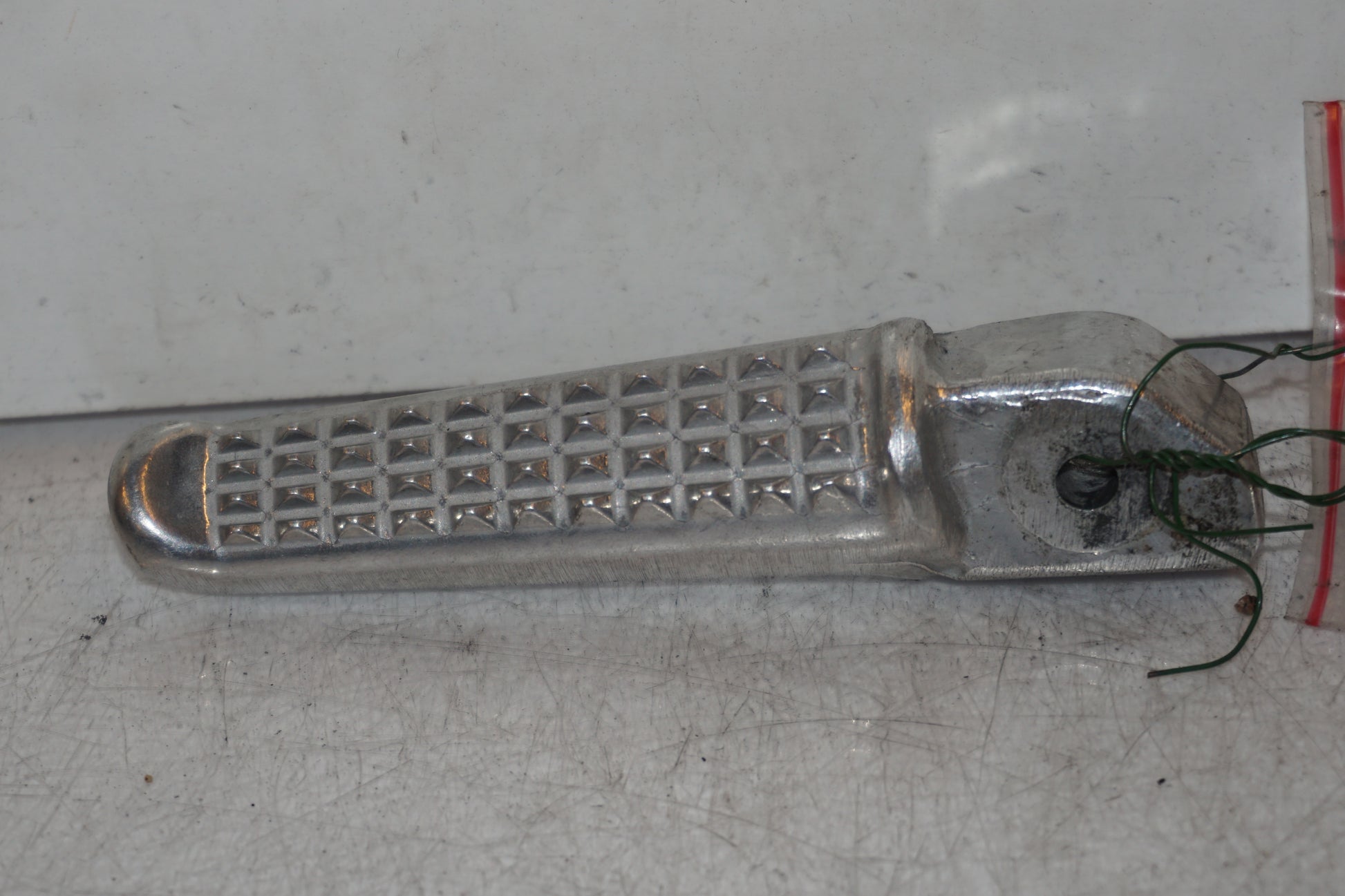 Framsidan på Fotpinne från en Honda CBR 1100 XX -2006 motorcykel.