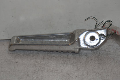 Höger sida på Fotpinne från en Honda CBR 1100 XX -2006 motorcykel.